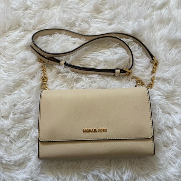 Michael Kors Crossbody Purse - Picture 1 of 13